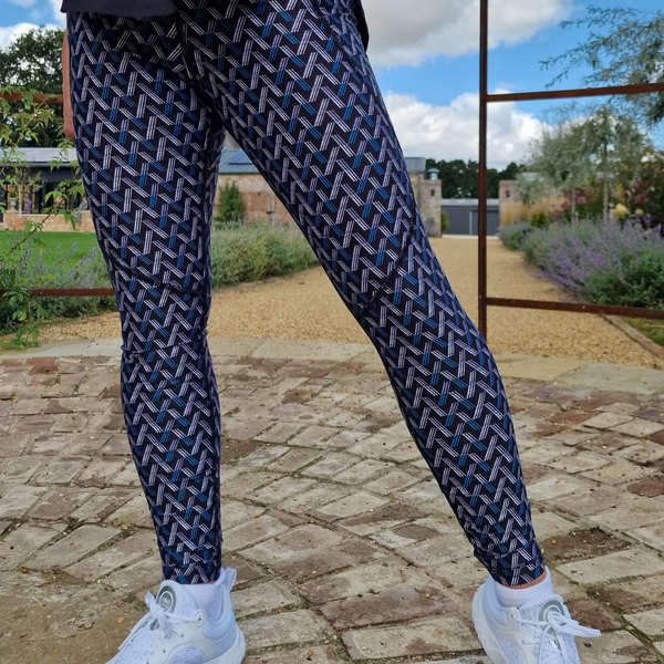 RISE Leggings Black and White Stripe – Amazing Jane Activewear